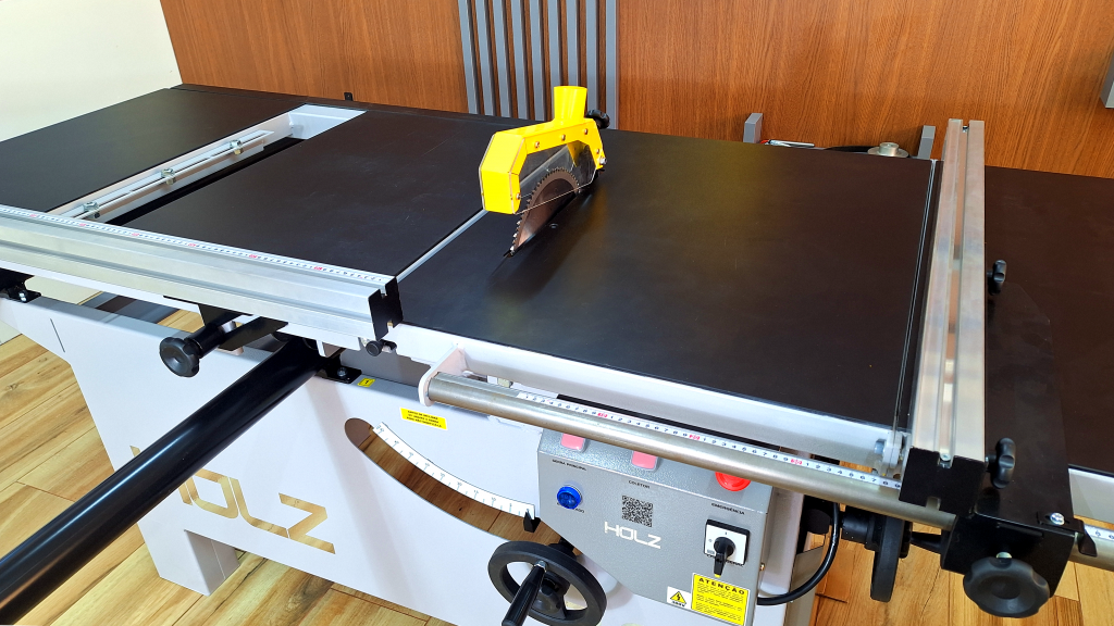 Ficha técnica esquadrejadeiras